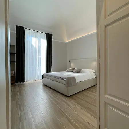 Dimora Savoia Apartment