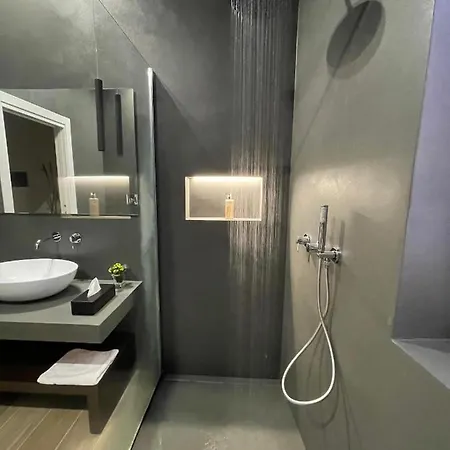 Dimora Savoia Apartment